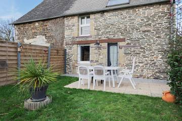 Gîte pour 3 Personnes dans Néant-sur-Yvel, Région de Vannes, Photo 1