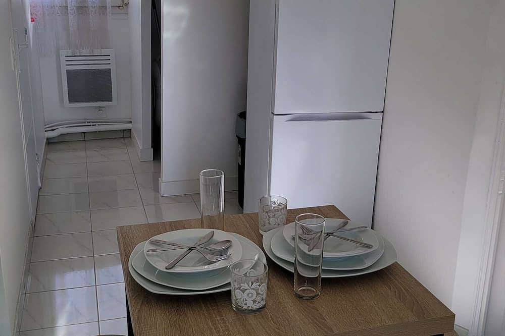 Apartamento entero, Hollyday Apart Paris Saint-Brice Cdg France in Saint-Brice-sous-Forêt, Valle del Oise