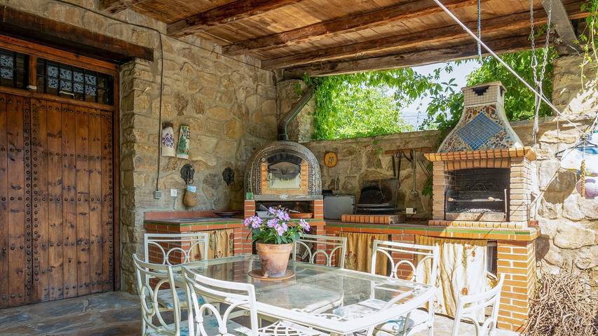 Chalet para 6 personas, con sauna y balcón/terraza además de piscina y jacuzzi, Se admiten mascotas en Serranía de Ronda - 4