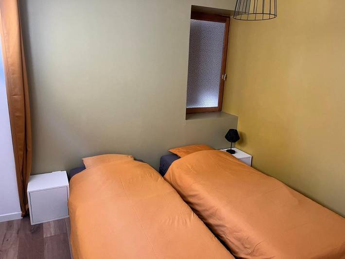 Gîte pour 7 personnes dans Beaurepaire - 4