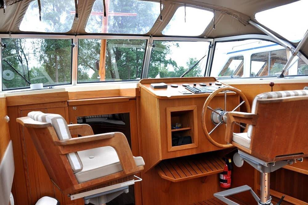 Yacht Antaris Cruiser Mk 825 für 2 + 1 Personen. in Zehdenick, Ruppiner Seenland