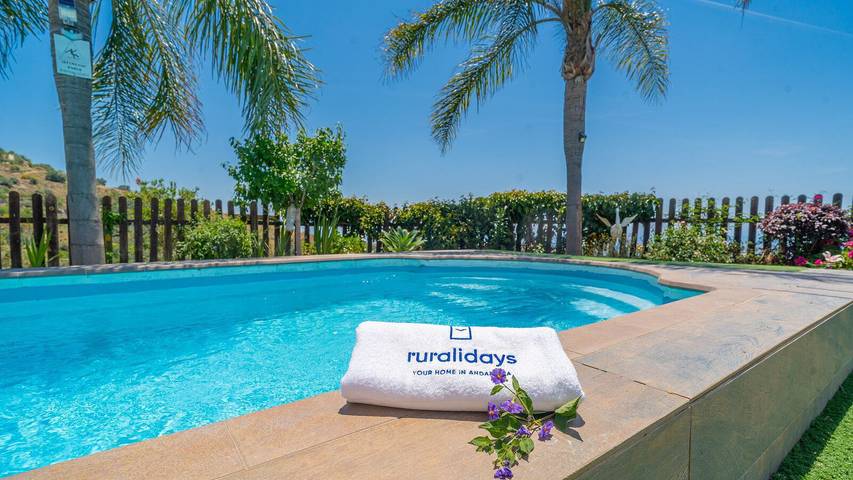 Casa rural para 6 personas, con Balcón/Terraza y Piscina en Axarquía - 3