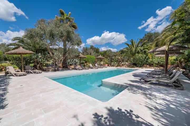 Villa pour 6 personnes, avec bassin pour enfant et jardin, animaux acceptés - 1