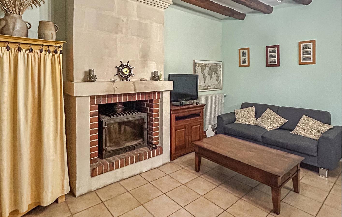 Aislado 1BR Apt w / Parking, Jardín y WiFi, 200m de Château-la-Vallière in Château-la-Vallière, Región de Tours
