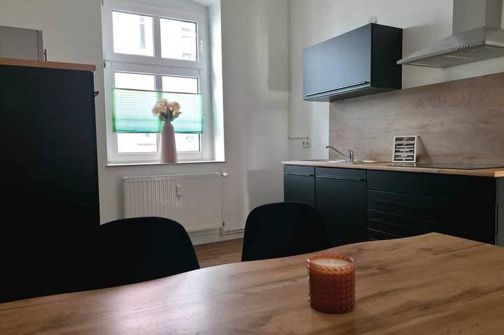 Entire apartment, Cream & Cozy Apartment - Central 62 m² Boxspring beds Wlan Coffee Tv in Magdeburg, Elbe-Börde-Heide