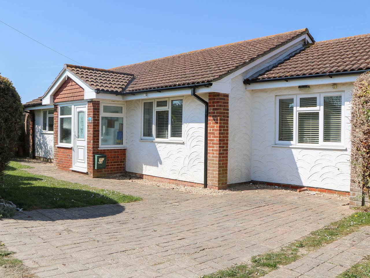 44 West Front Road in West Sussex