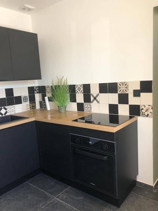 Location de vacances pour 6 personnes, avec jardin ainsi que piscine et vue à Alès - 2