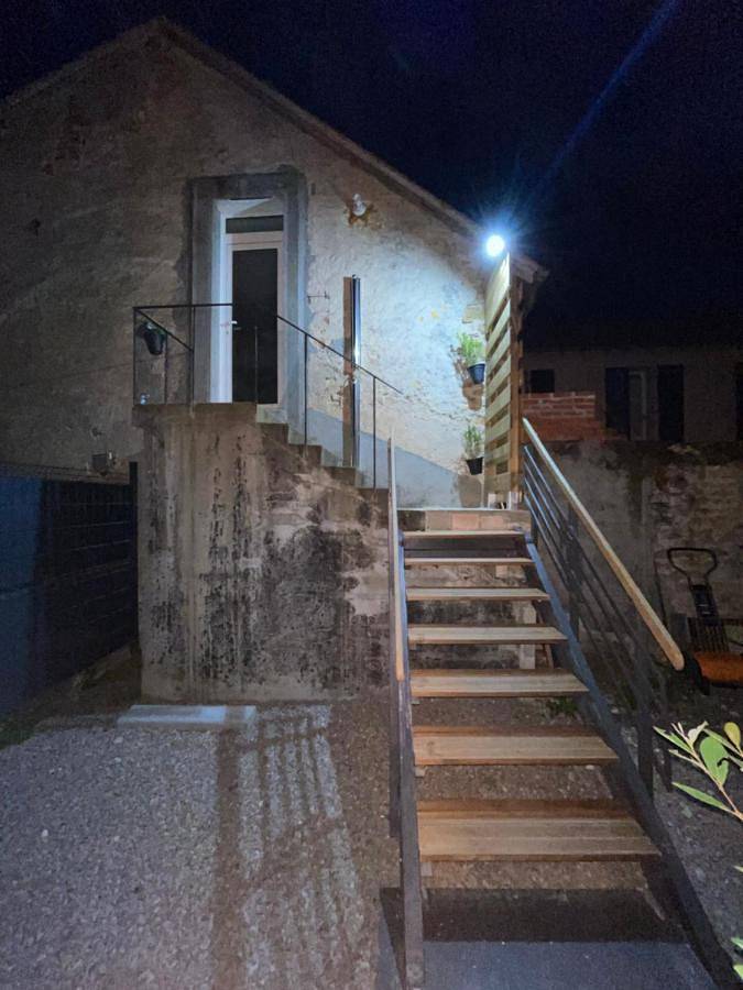 Gîte pour 6 personnes, avec balcon et jardin à La Châtre