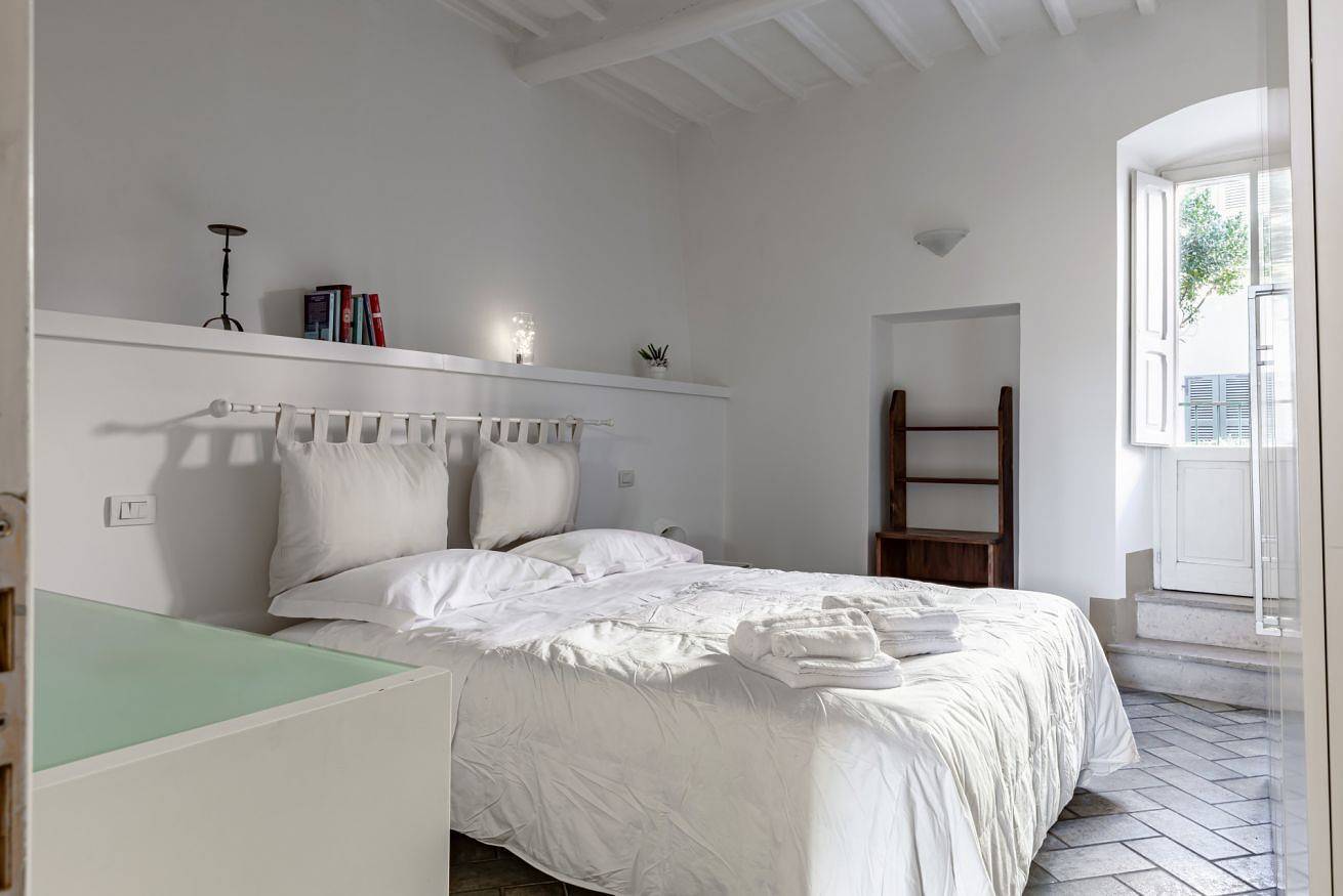 Apartamento entero, Guesthost - Urban Oasis - Central Flat with Garden in Perugia, Provincia de Perugia