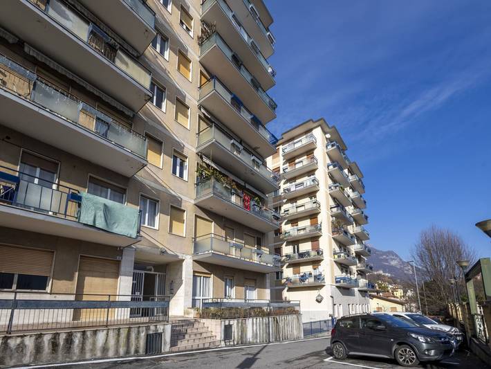 Gîte pour 5 personnes, avec vue sur le lac et balcon, animaux acceptés à Lovere - 4
