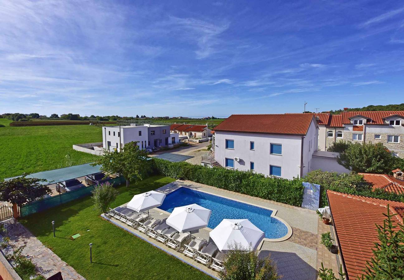 Ganze Ferienwohnung, Ferienwohnung mit Balkon und Pool  in Mareda, Umag und Umgebung