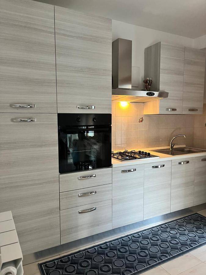 Appartamento intero, Two-Bedroom Apartment in San Benedetto del Tronto, Riviera delle Palme