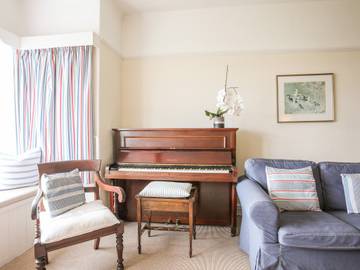 Holiday Home for 4 People in Rhosneigr, Isle of Anglesey, Photo 4