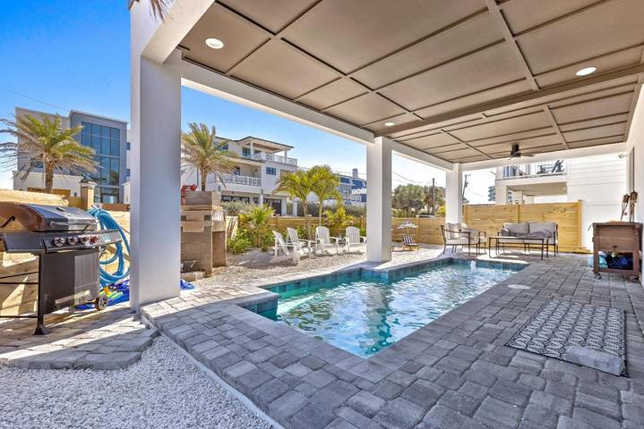 Ferienhaus für 12 Personen, mit Balkon und Pool - 1