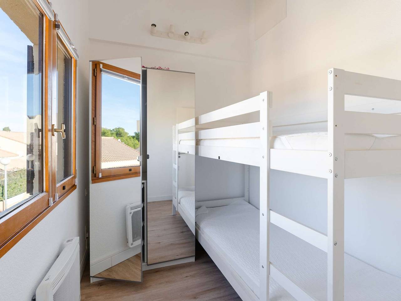 Pavillon T3 avec piscine, climatisation et parking à Narbonne-Plage in Narbonne Plage, Narbonne