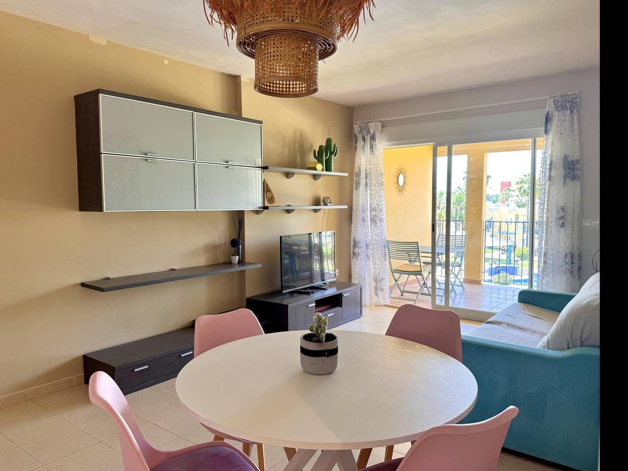 Entire apartment, Apartment with terrace - 4 guests in el Verger, Costa Blanca