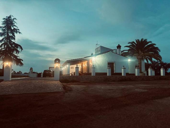 Casa rural para 20 personas, con Terraza y Jardín además de Piscina y Vistas al lago en Rosal de la Frontera - 3
