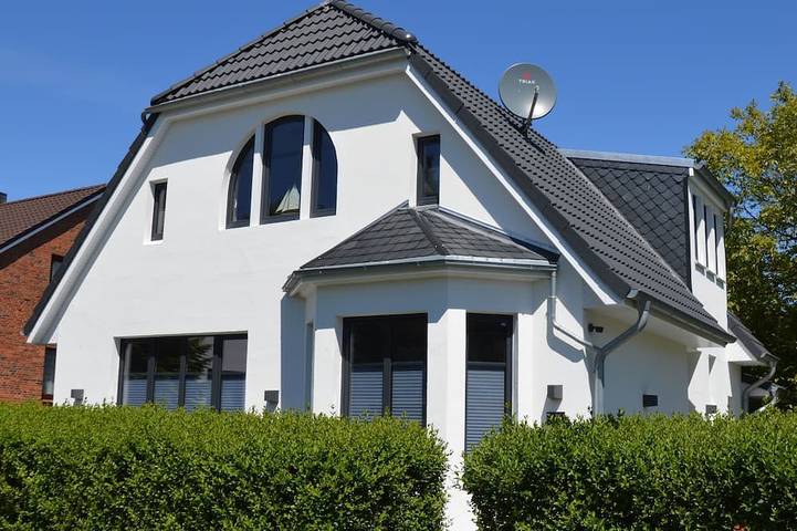 Ferienhaus für 8 Personen, mit Terrasse und Garten in Wilhelmshaven