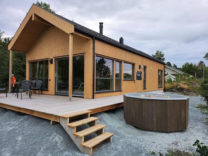Ferienhaus für 5 Personen, mit Balkon und Whirlpool - 1