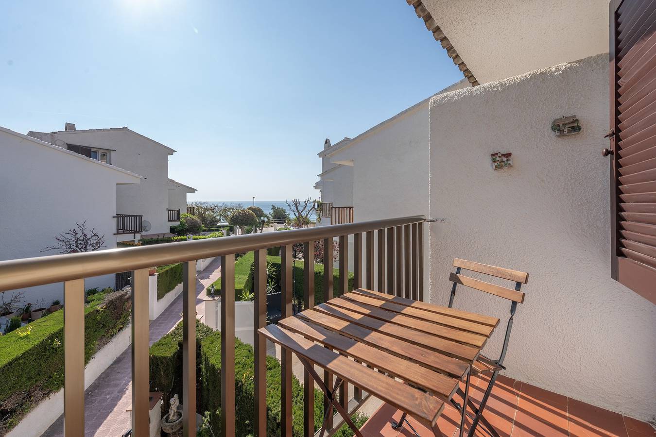 Appartement entier, Appartement 'Casita Blanca Face à la Mer' avec vue mer, piscine et Wi-Fi in Miami Platja, Costa Dorada