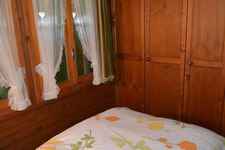 Ganze Wohnung, Abnaki, Chalet Appartement/Fewo, Dusche oder Bad, Wc 2-Bettwohnung in Gstaad, Saanen
