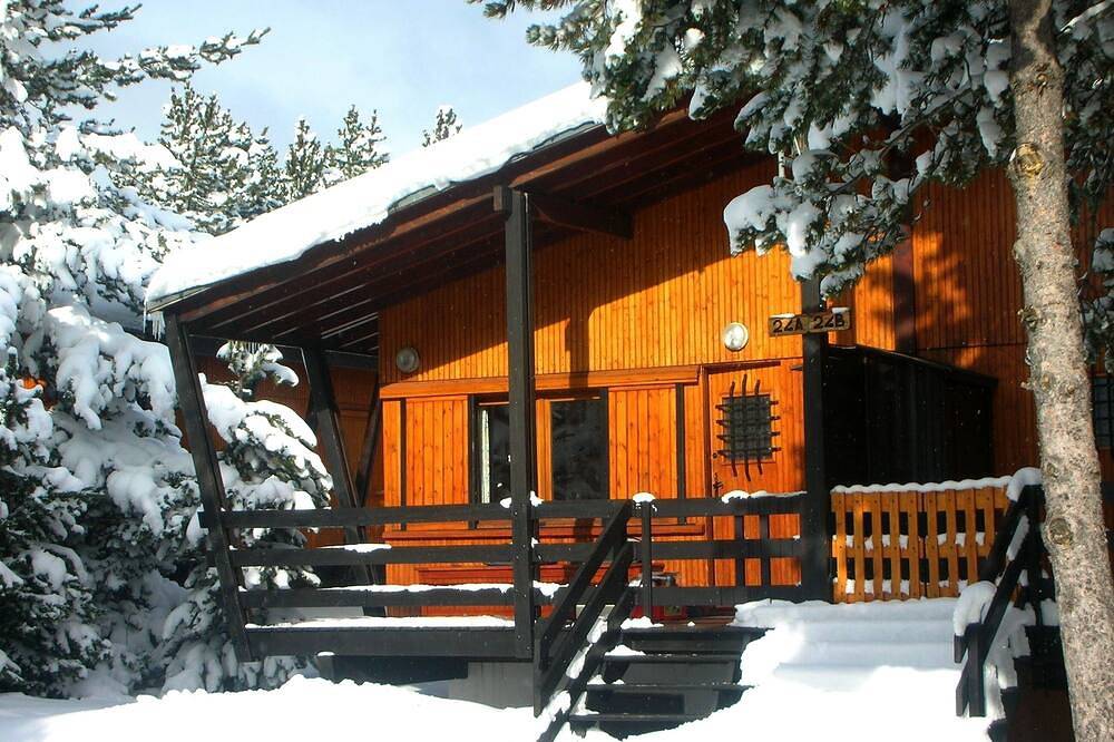 Chalet 4/5 Personen in Pyrénées 2000 in einem Kiefernwaldlichtung in der Nähe von Font Romeu in Bolquère, Prades und Umgebung