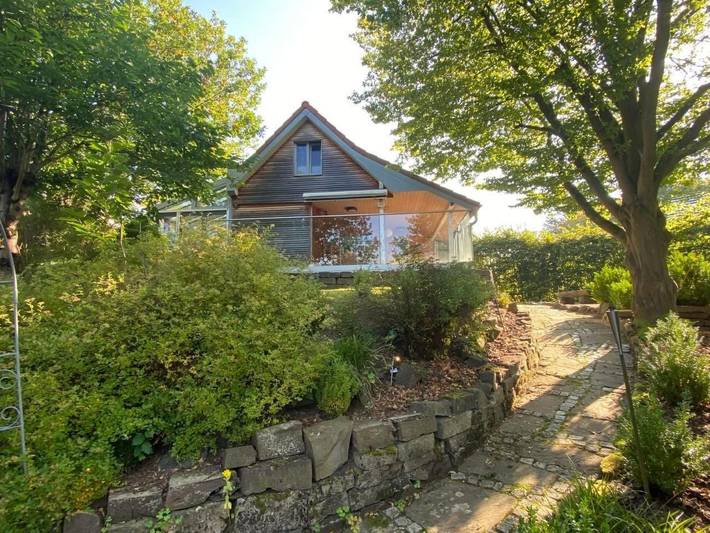 Ferienhaus für 6 Personen, mit Terrasse und Garten sowie Sauna und Ausblick