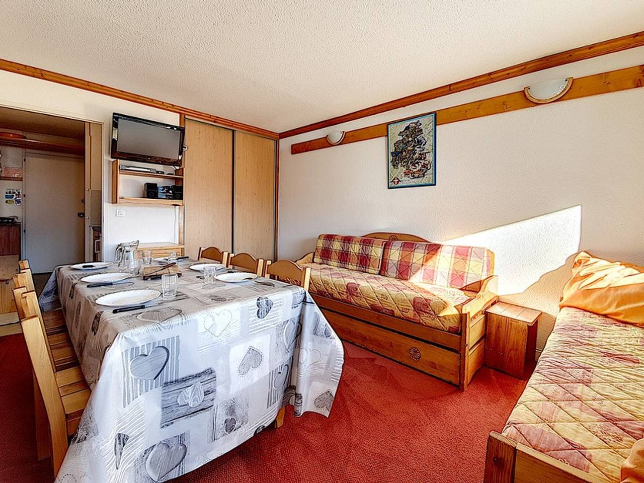 Entire studio, Bright Studio · Ski-In/Ski-Out · Balcony in Les Menuires, Saint-Martin-de-Belleville