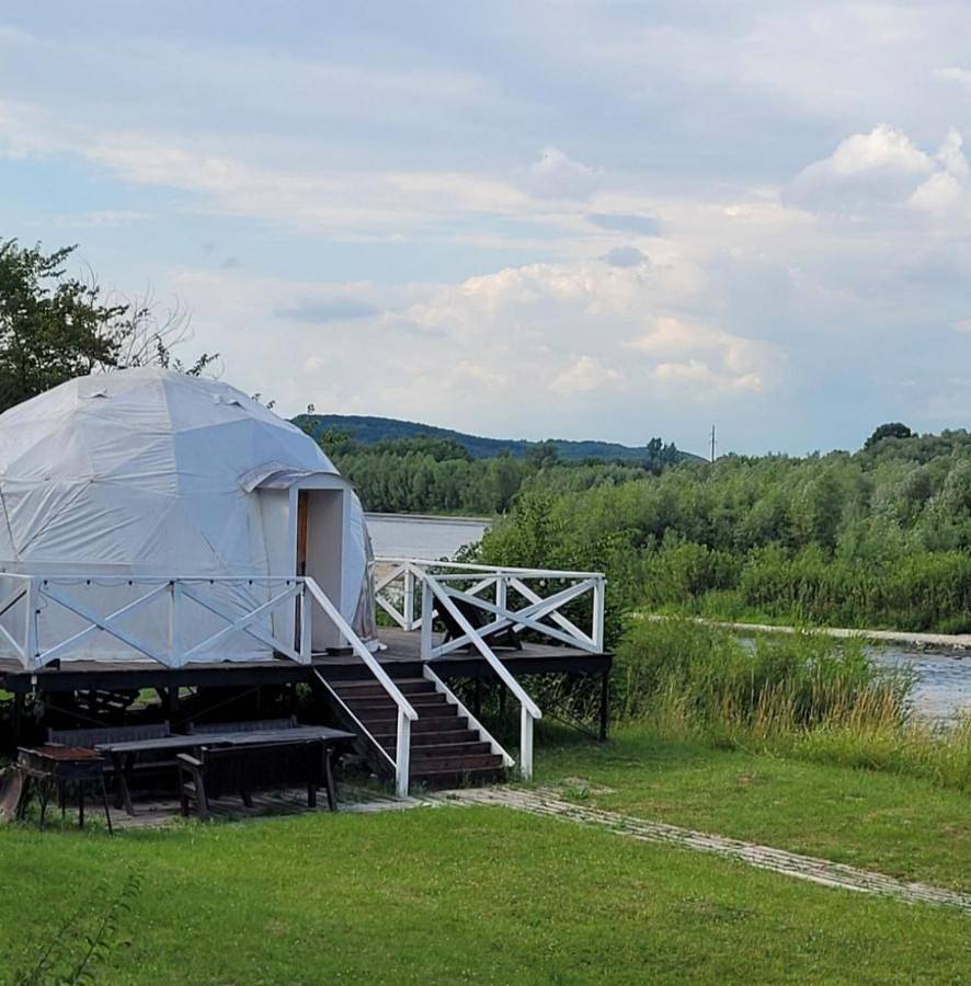 Глемпінг Еко-сфера in Oblast Iwano-Frankiwsk