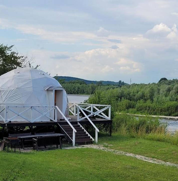 Camping für 3 Personen, mit Ausblick und Garten sowie Terrasse in der Ukraine