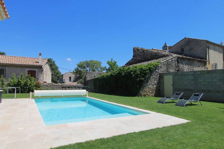 Location de vacances pour 8 personnes, avec jardin et terrasse à Rochefort-du-Gard - 4