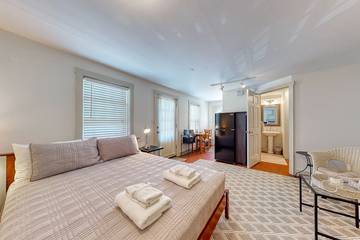 Vacation Apartment for 2 Guests in Wiscasset, Maine, Picture 2