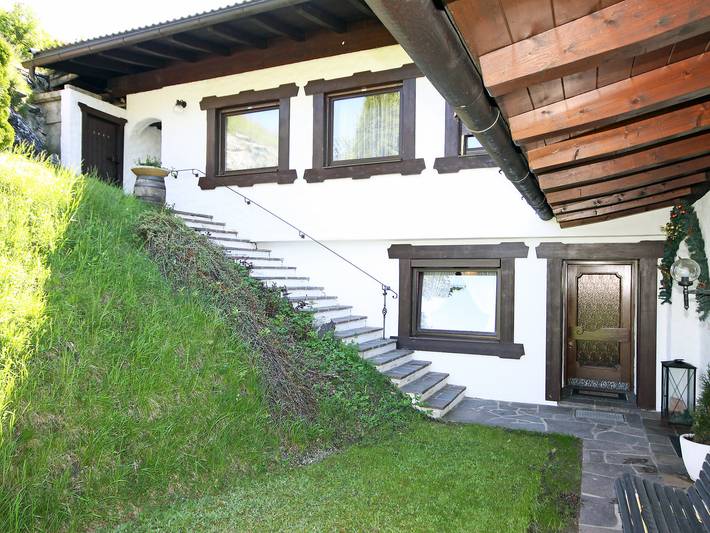 Ferienwohnung für 5 Personen, mit Terrasse und Sauna sowie Ausblick und Garten in Innsbruck und Umgebung - 2