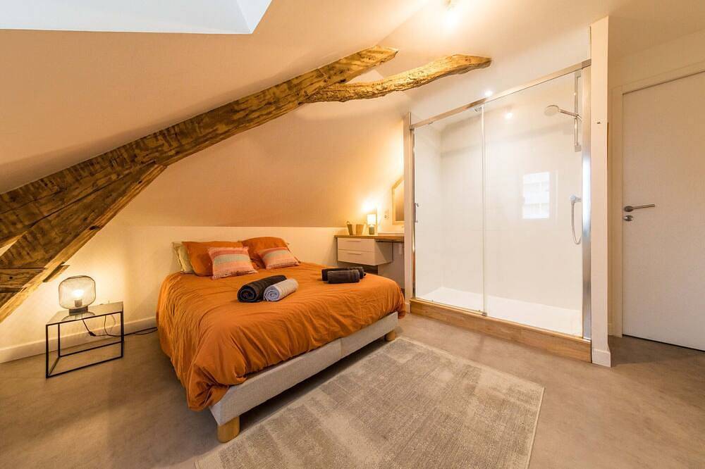 Entire apartment, Conquerant in Brive-la-Gaillarde, Brive-la-Gaillarde region