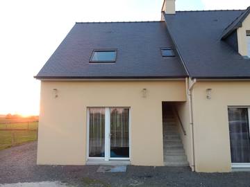 Gîte pour 3 personnes, avec jardin à Courtils