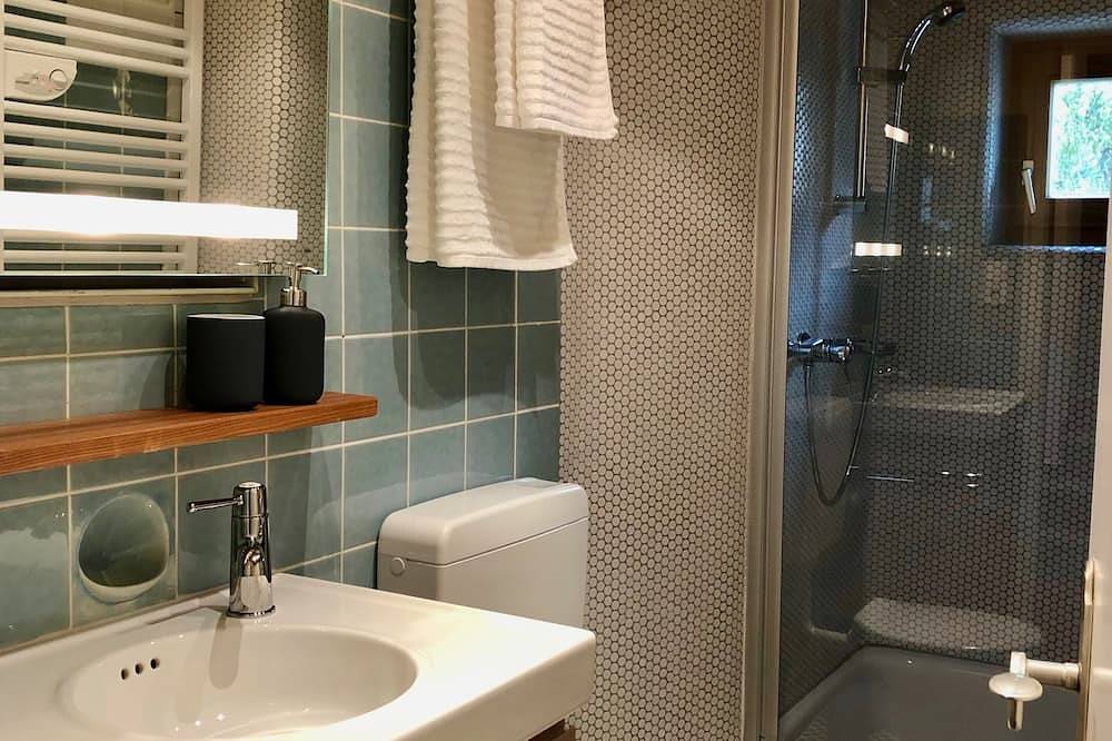 Ganze Wohnung, Apartment \"Am Berg\" in Fischbachau mit separatem Eingang und eigenen Terrassen in Fischbachau, Spitzingsee