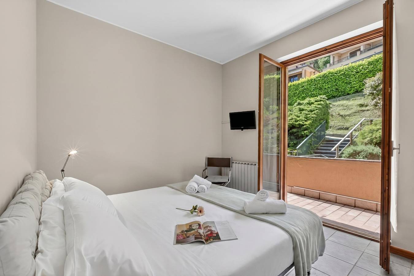 Appartement entier, Appartement confortable avec vue sur le lac, Wi-Fi, cuisine et parking in Stresa, Comune di Stresa