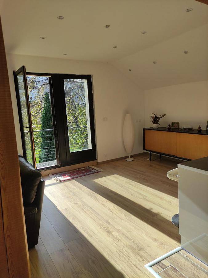 Gîte pour 4 personnes, avec vue et jardin dans Saint-Georges-de-Commiers