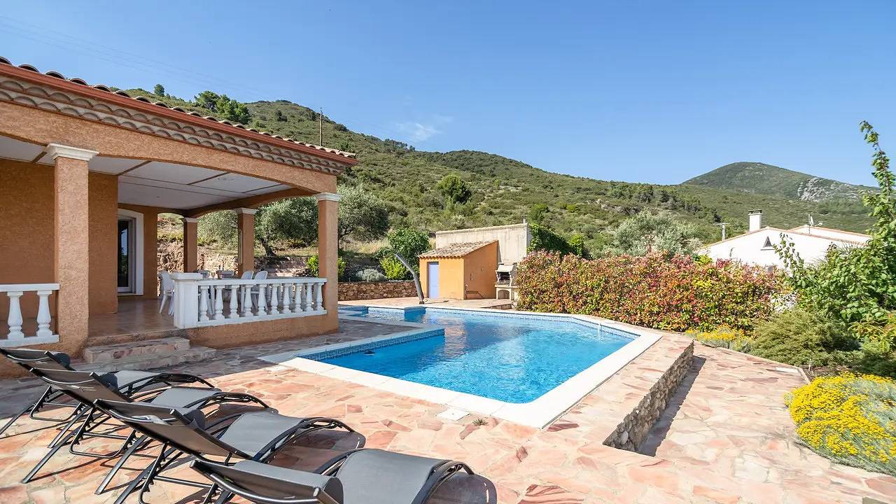 Villa für 6 Personen (190 m²) in Roquebrun in Roquebrun, Béziers und Umgebung