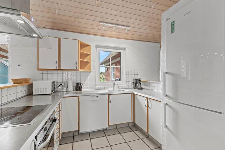 10 Personen Ferienhaus in Blåvand mit Pool, Sauna und Whirlpool in Blavand, Varde