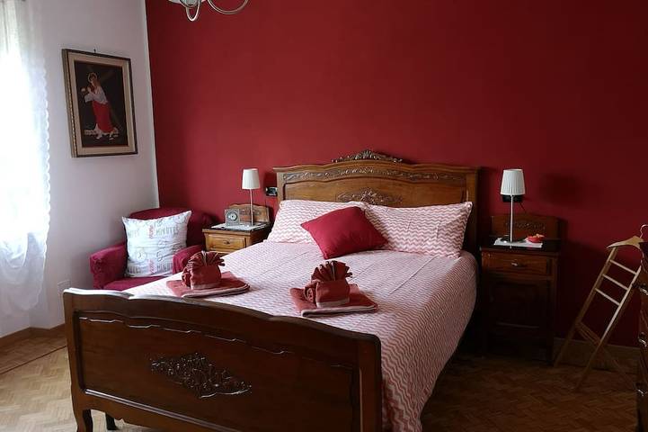 Gîte pour 6 personnes, avec balcon et jardin, animaux acceptés à Bussolin - 2