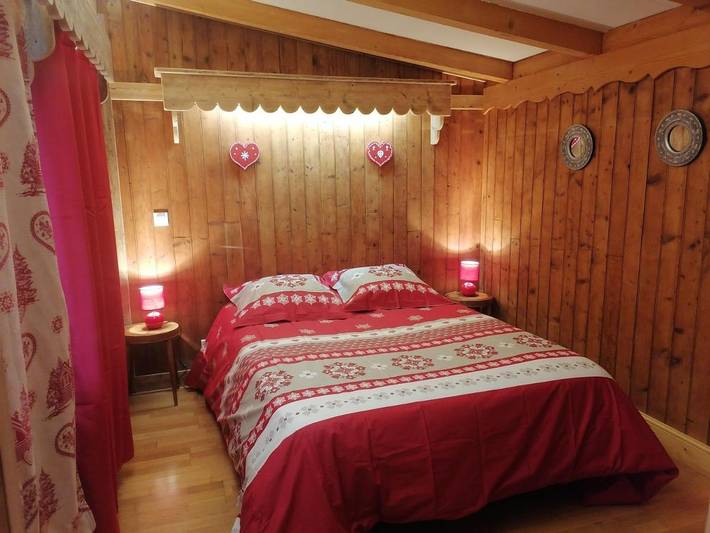 Location de vacances pour 4 personnes, avec Terrasse ainsi que Jardin et Vue à Essert-Romand