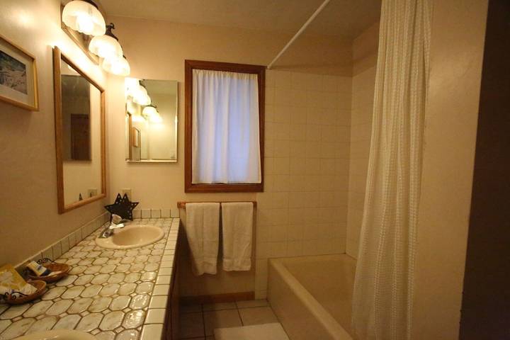 Vacation rental for 8 people, with terrace and sauna as well as yard in Jackson (WY)