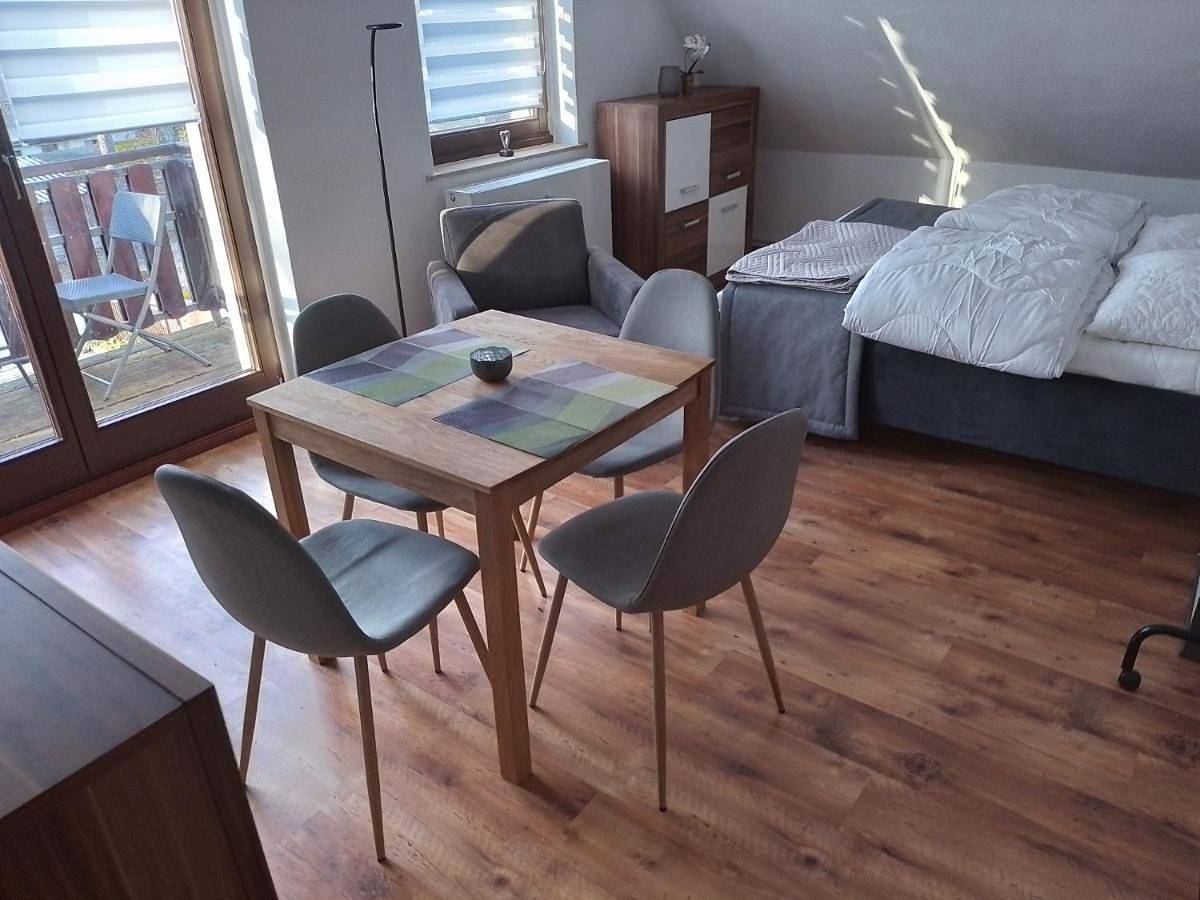 Ganze Wohnung, 1 Zimmer Appartement direkt am Schwielowsee in Ferch, Schwielowsee