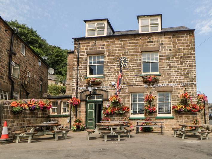 Entire apartment, Sunshine Apartment in Belper, Derbyshire