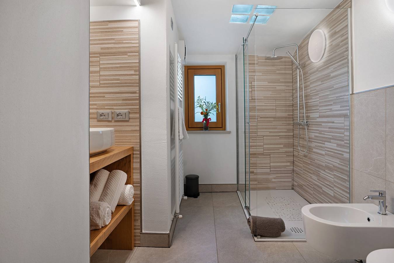Studio-appartement 'Maso Plocech App Vacanze' met uitzicht op het meer, privétuin en wifi, foto 14