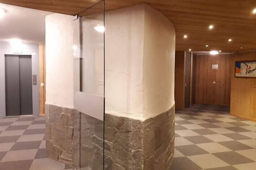 Entire apartment, Charming Studio With Balcony in La Plagne, La Plagne-Tarentaise