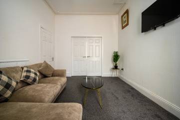 Holiday Home for 10 People in Blackpool, North West England, Photo 3
