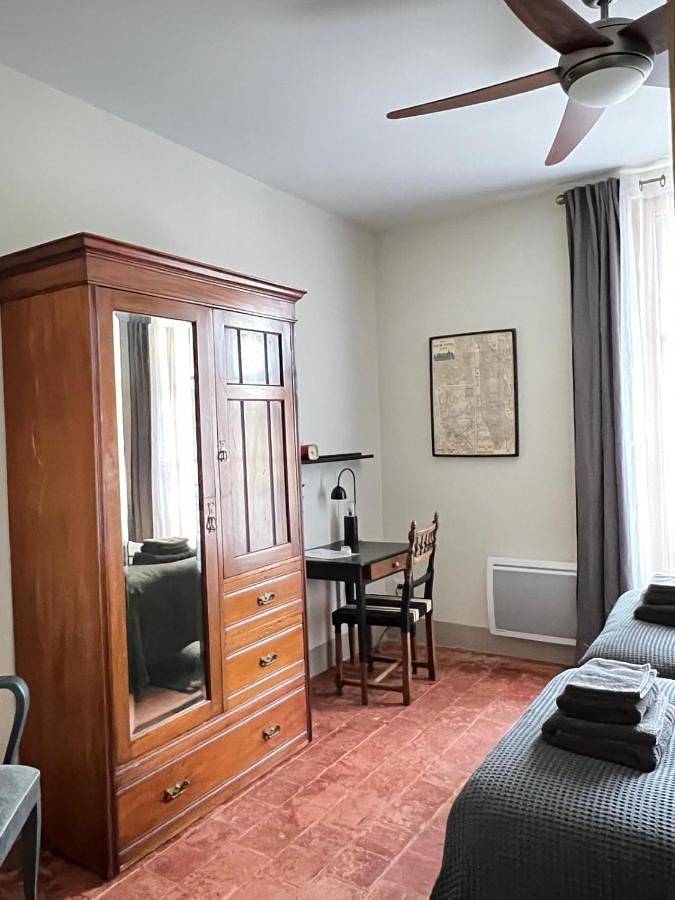 Gîte pour 2 personnes, avec jardin et piscine à Roujan - 4