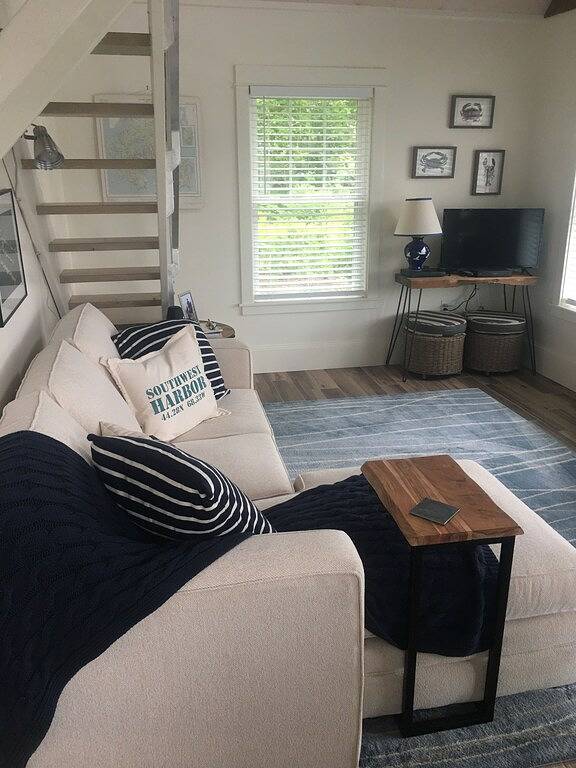 Summer special! Adorable Whale's Tail guest cottage. in Southwest Harbor, Acadia Nationalpark